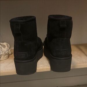 UGG Women's Classic Black Winter Boots brand new